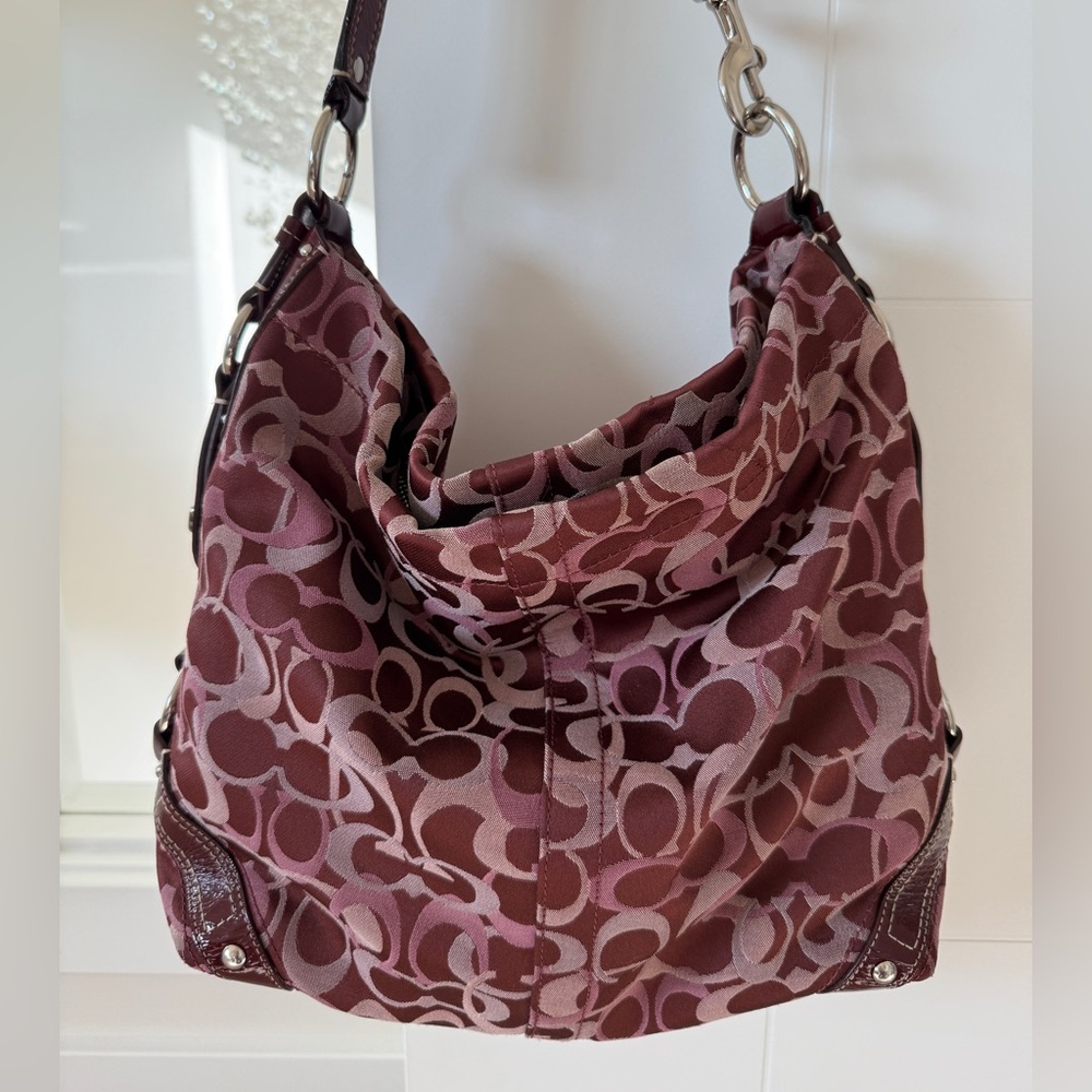 Unique Coach Large Carly in Burgundy Optic Signature